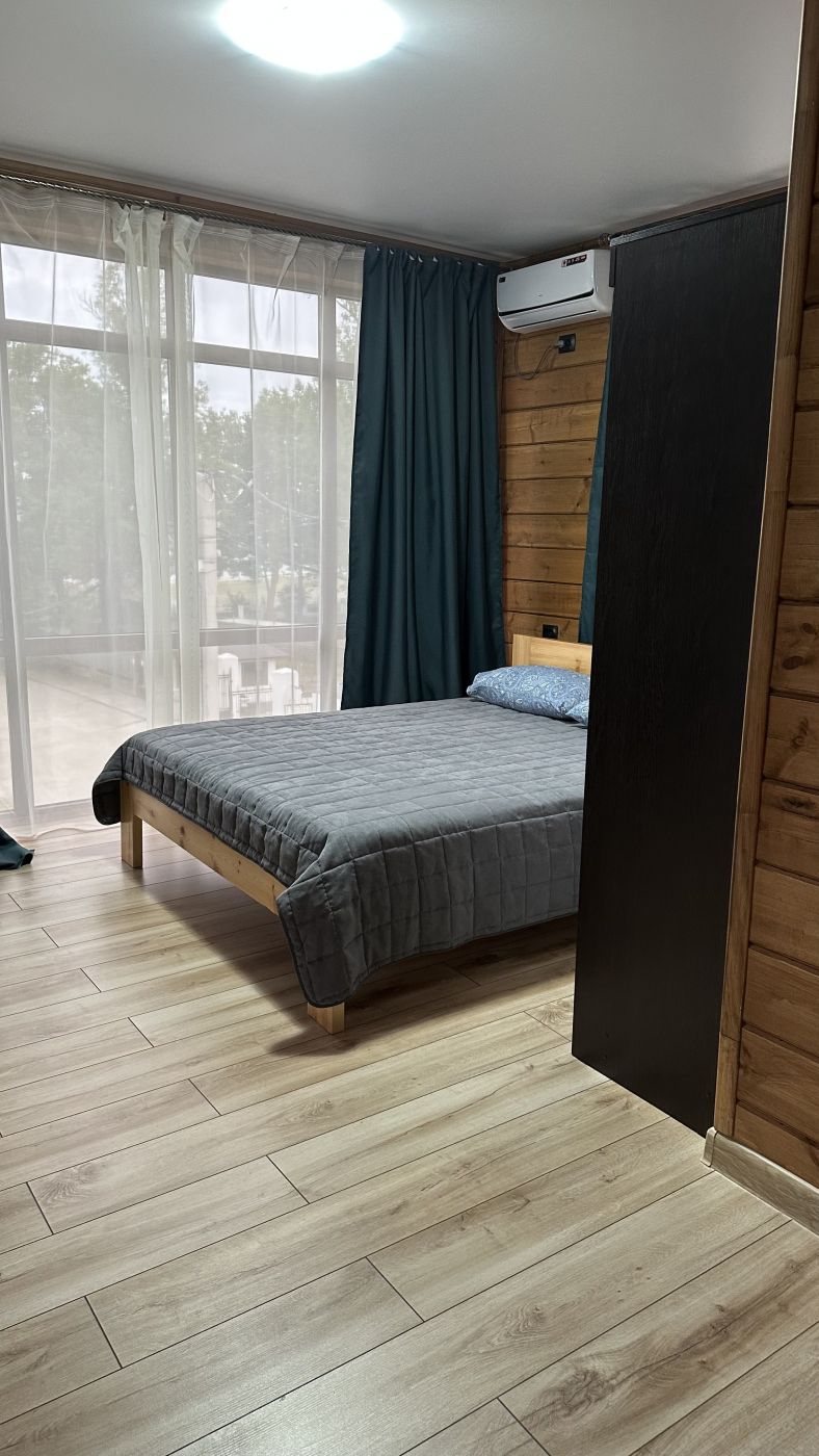 . Лилия. Гудаута . Лилия. Гудаута