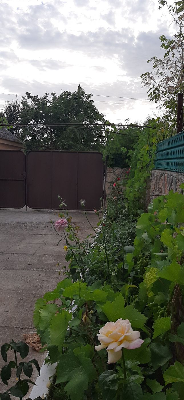 . Дом под ключ Домик со всеми удобствами Черноморское , с.Новосельское , ул.Новая , д.4. Крым - частный сектор