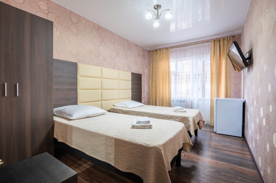 Двухместный стандарт. Мини отель «Эдельвейс». Адлер