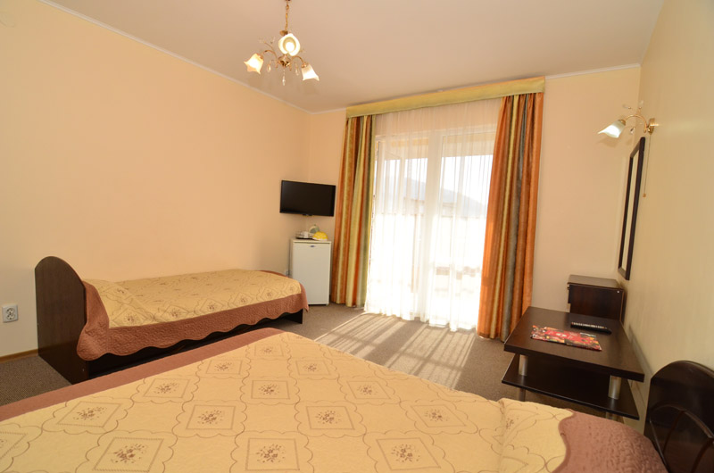 3-местный 1-комнатный номер. Гостевой дом "Альяна". Судак