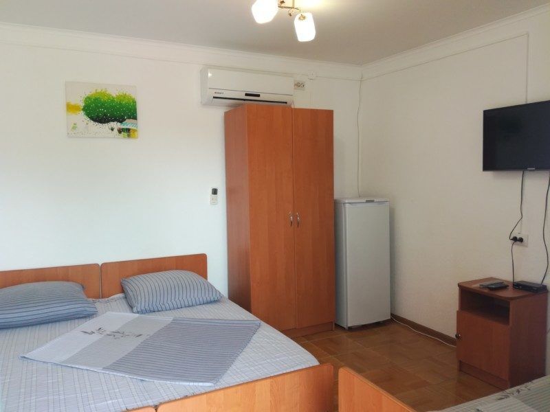 Трехместный номер. Частный гостевой дом Касабланка. Кучугуры