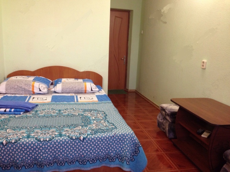 2, 3х местный номер. Гостиница "Виктория" 2*. Лермонтово