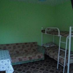 4-х местный с удобствами и кухней. Гостевой дом "Игларис". 4-х местный с удобствами и кухней. Гостевой дом "Игларис".