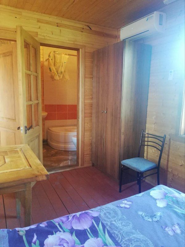 . Гостиница "Эко-дом" . Пицунда