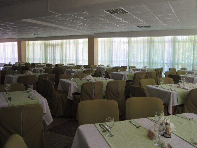 . Учебно-оздоровительная база «Горизонт»    . Ольгинка