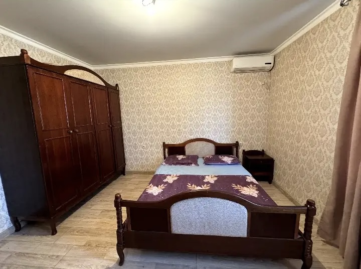 . Двухэтажный дом Сухум. Сухум