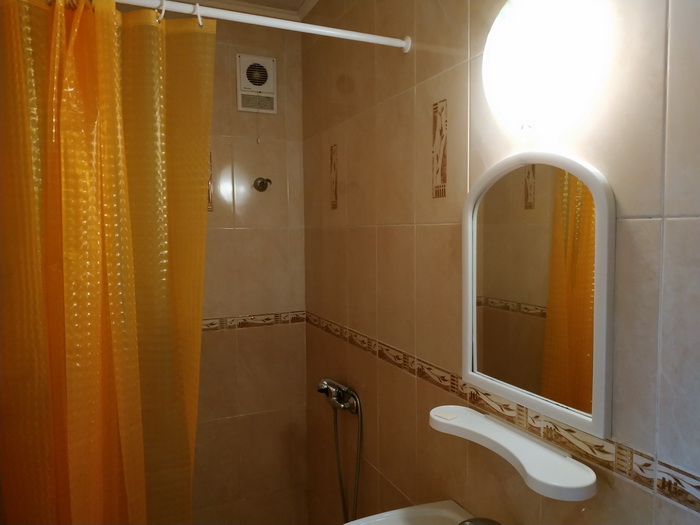 3-х мест. номер вентилятором. Гостевой дом "Лавандина". Севастополь