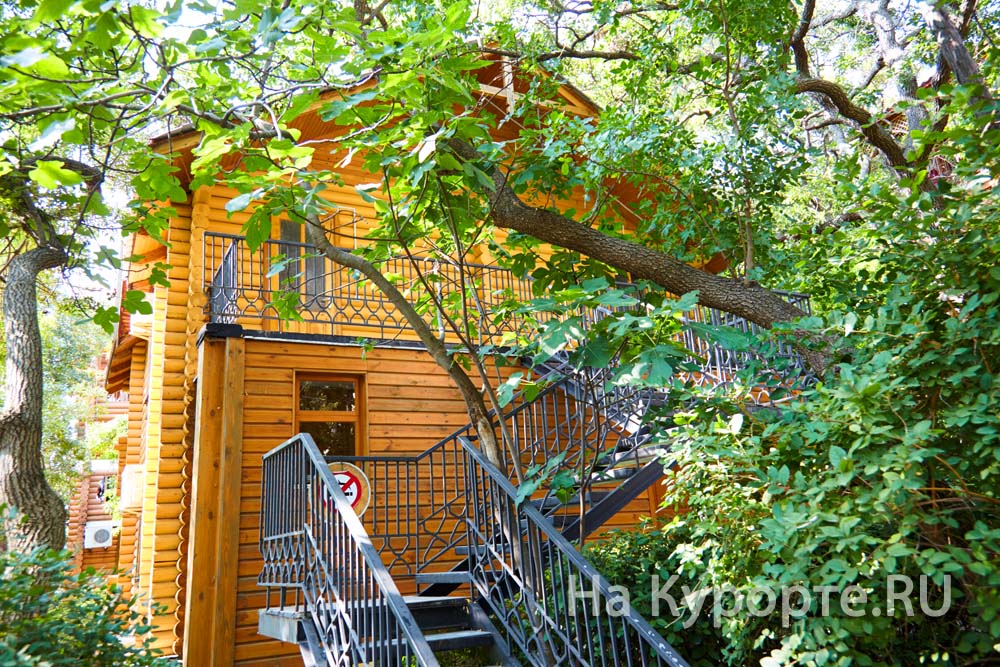 Стандартный 2-х местный номер в коттеджах №№ 8,9,13,14 – сруб. Пансионат "Форосский берег". Санаторное