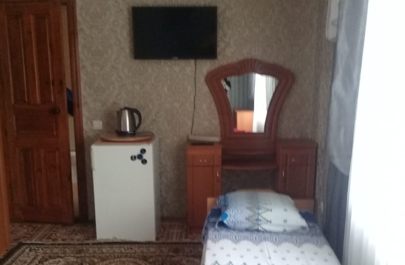 Полулюкс 2х-местный. Пансионат «Анюта». Саки