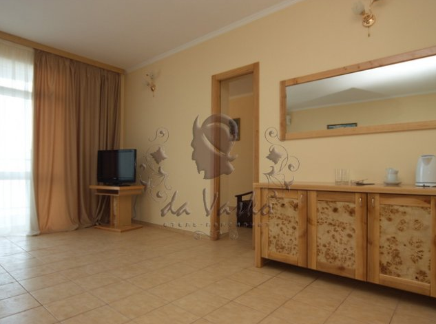 Стандарт улучшенный с двуспальной кроватью. Отель "Da Vasko". Семидворье