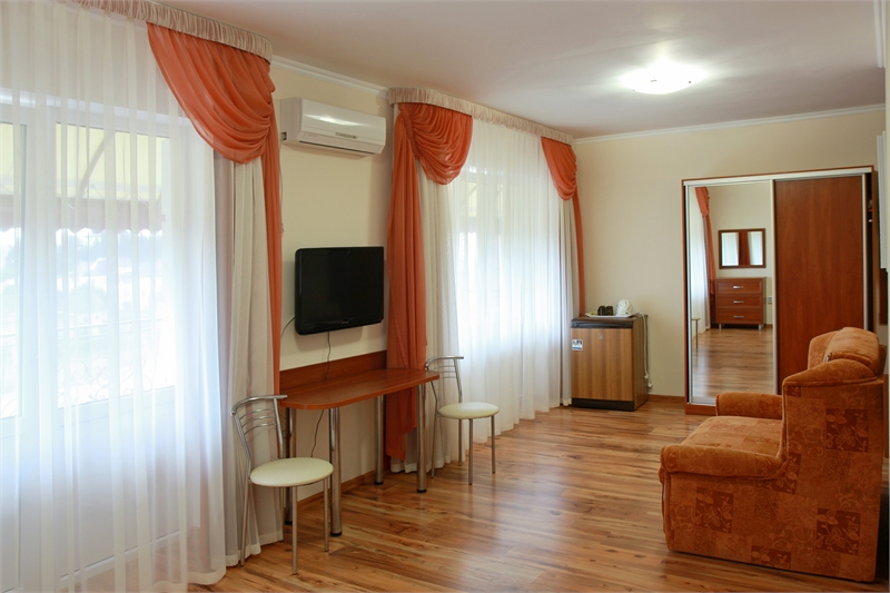 2-4 местный (2+2). Гостевой дом «Киор». Рыбачье