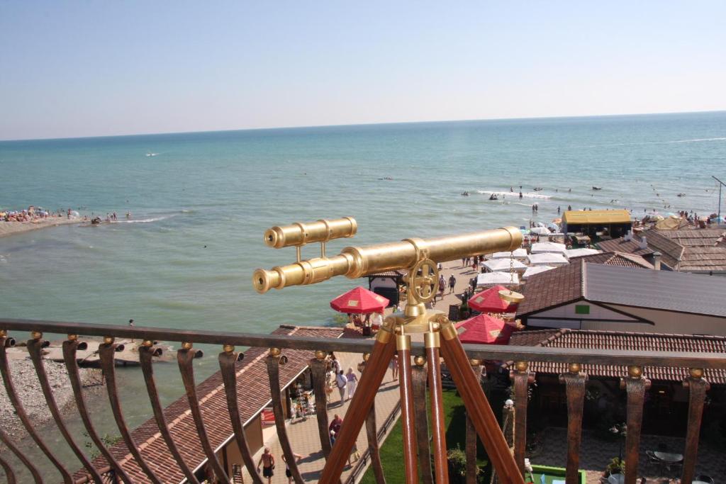 Черная жемчужина ( люкс). Гостевой комплекс «TORTUGA». Небуг