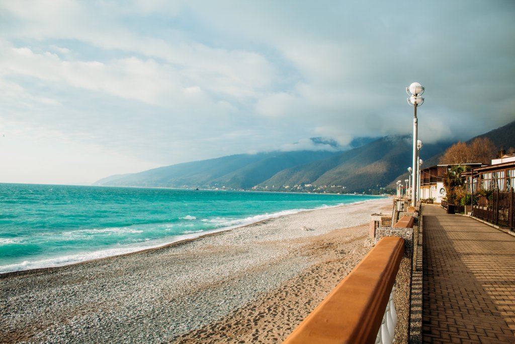 . Частный сектор на Генерала Дбар 16. Гагра