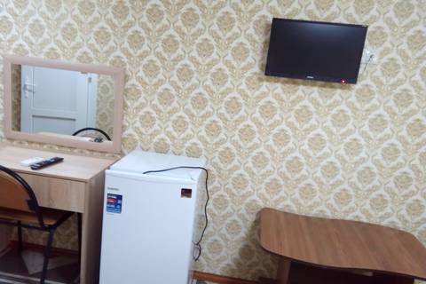 2-х местный номер с удобствами. Частный сектор "На Вишневой". Архипо-Осиповка