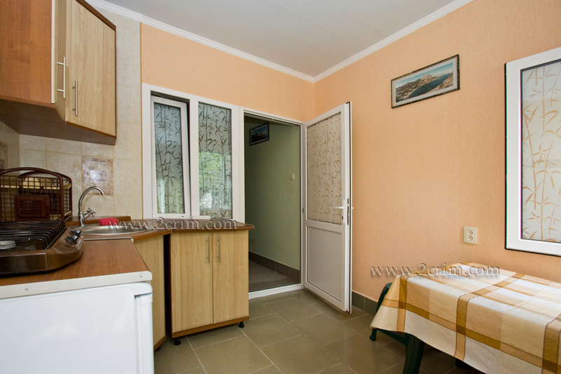 Двухместный номер в коттедже Уютный дворик. Гостевой дом "Крымский кораблик". Орджоникидзе