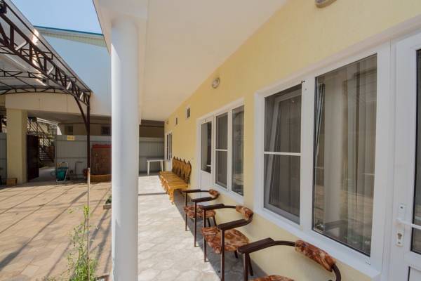 . Гостевой дом "У Любаши". Нижнее Джемете . Гостевой дом "У Любаши". Нижнее Джемете