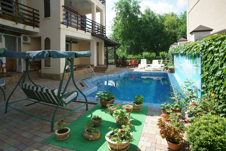 . Вилла "Анжера". Чайка