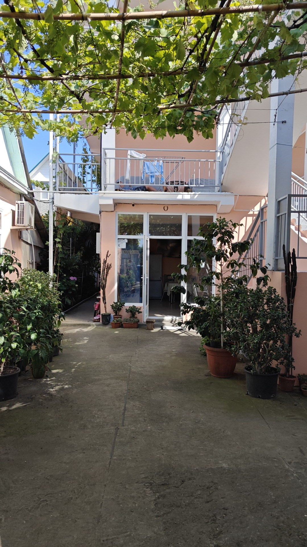 . Гостевой дом Лилия. Адлер