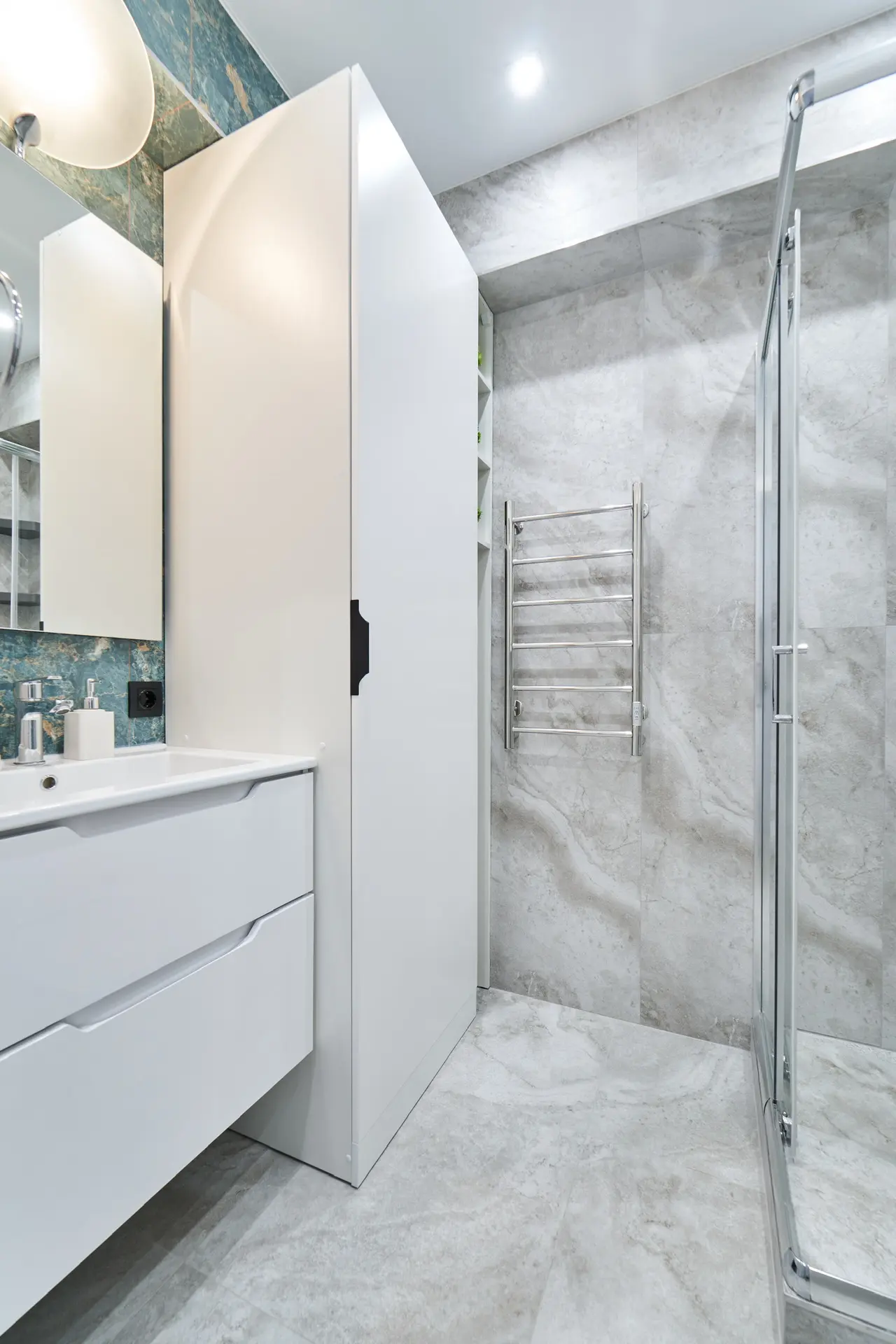 . Квартира в многоквартирном доме Современная квартира у моря с отдельной спальней. Дагомыс