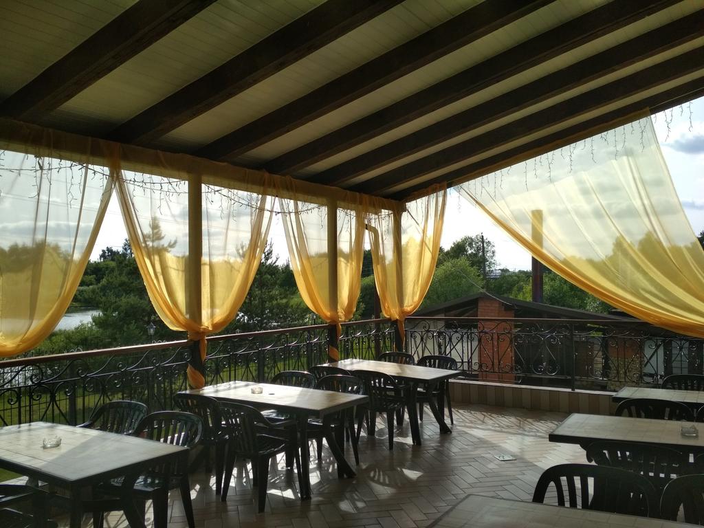 . Гостинично-ресторанный комплекс «Golden hills». Лермонтово