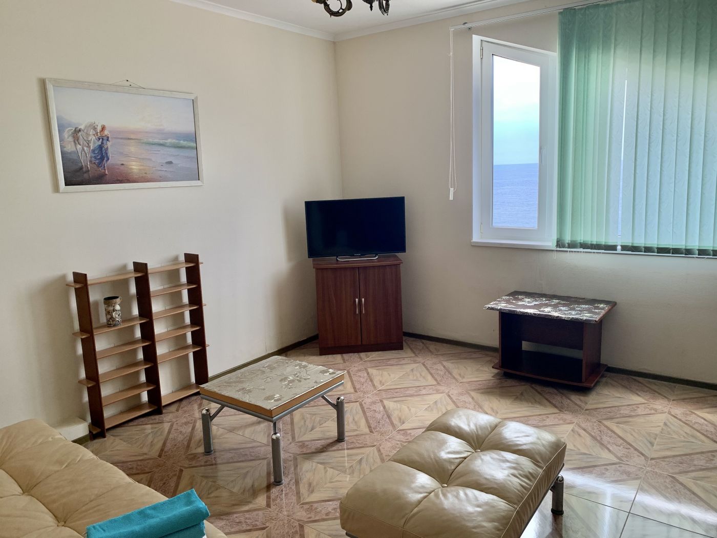 . Гостиница "Посейдон". Новомихайловский