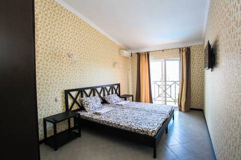 Люкс 3-х местный. "Море Удачи". Солнечногорское