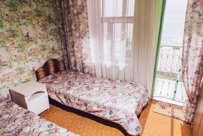 4-х местный Люкс. Гостевой дом "Морской Бриз" - Небуг. Небуг