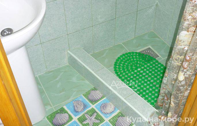 4-х местный с удобствами (2 ком. квартира). Гостевой дом На Приморском . Голубицкая