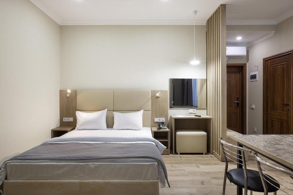 . Отель Тройка. Красная Поляна