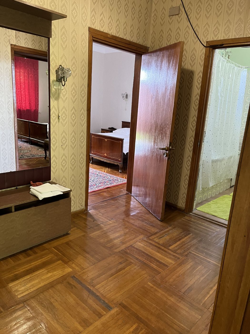 . Гостевой дом "Сосновый рай" . Гагра