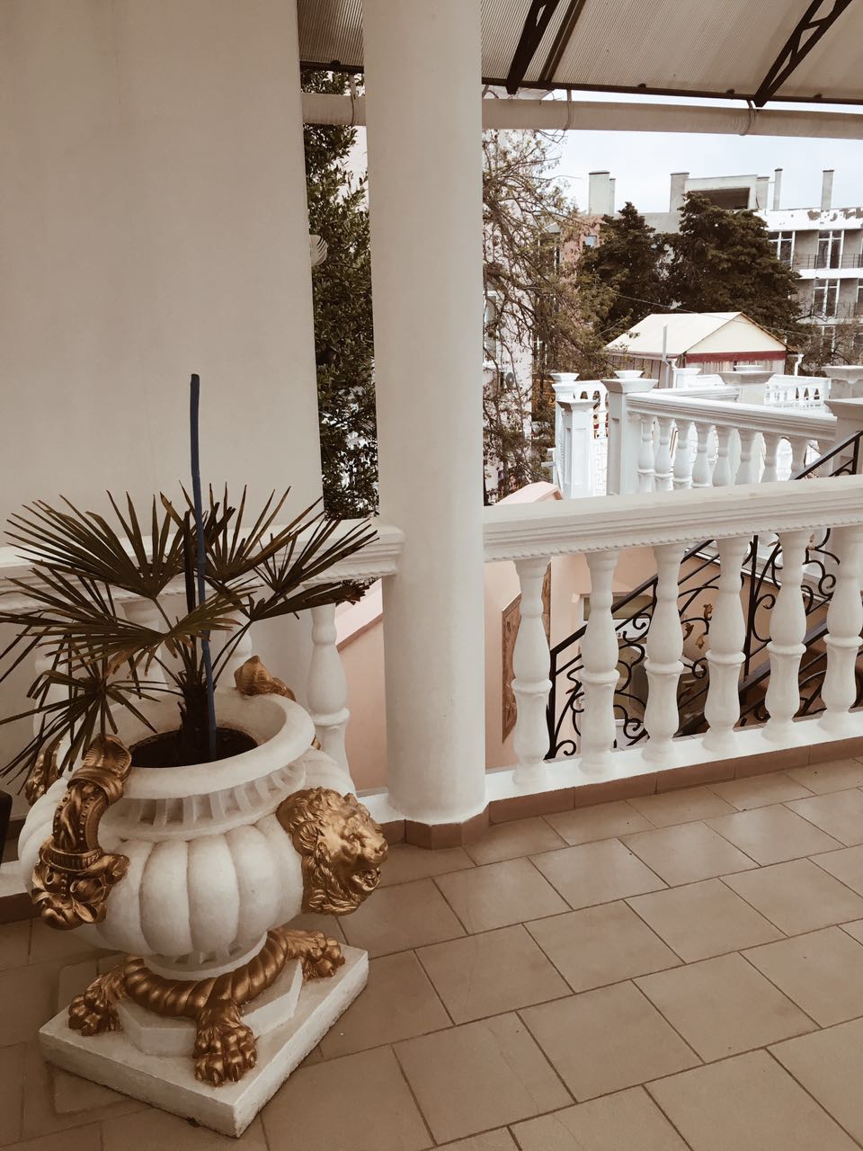 . Гостевой дом частный "Мид". Ялта