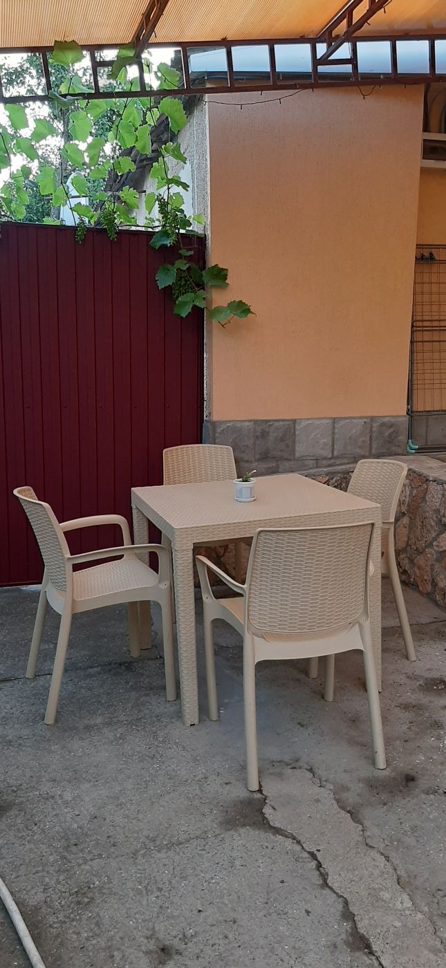 . Дом под ключ Домик со всеми удобствами Черноморское , с.Новосельское , ул.Новая , д.4. Крым - частный сектор