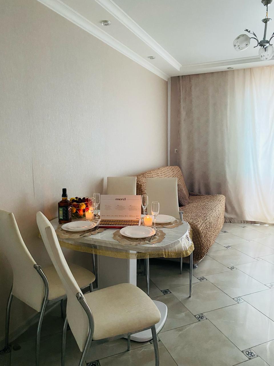 . Квартира в многоквартирном доме Квартира у моря на Мурата Ахеджака 16. Новороссийск