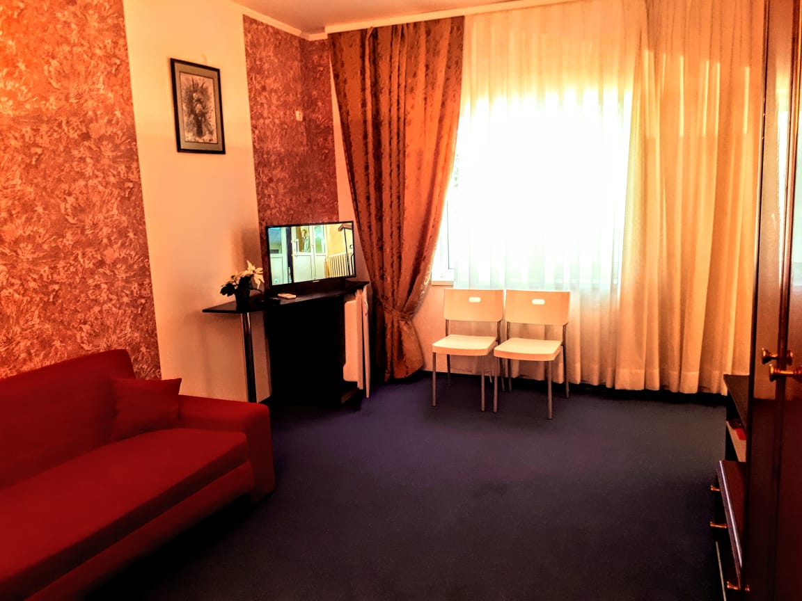 . Гостиница "Парадиз". Ольгинка