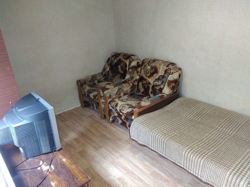 Номер для 3-4 человек. Гостевой дом «Лазурное». Лазурное