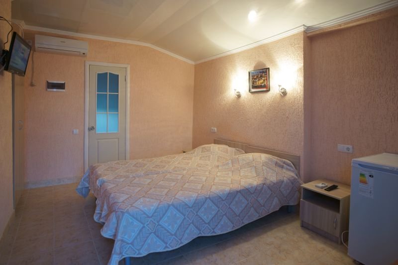 2-х местный каменный домик с видом на море. Отель Туристско-оздоровительный комплекс "Золотой пляж". Феодосия