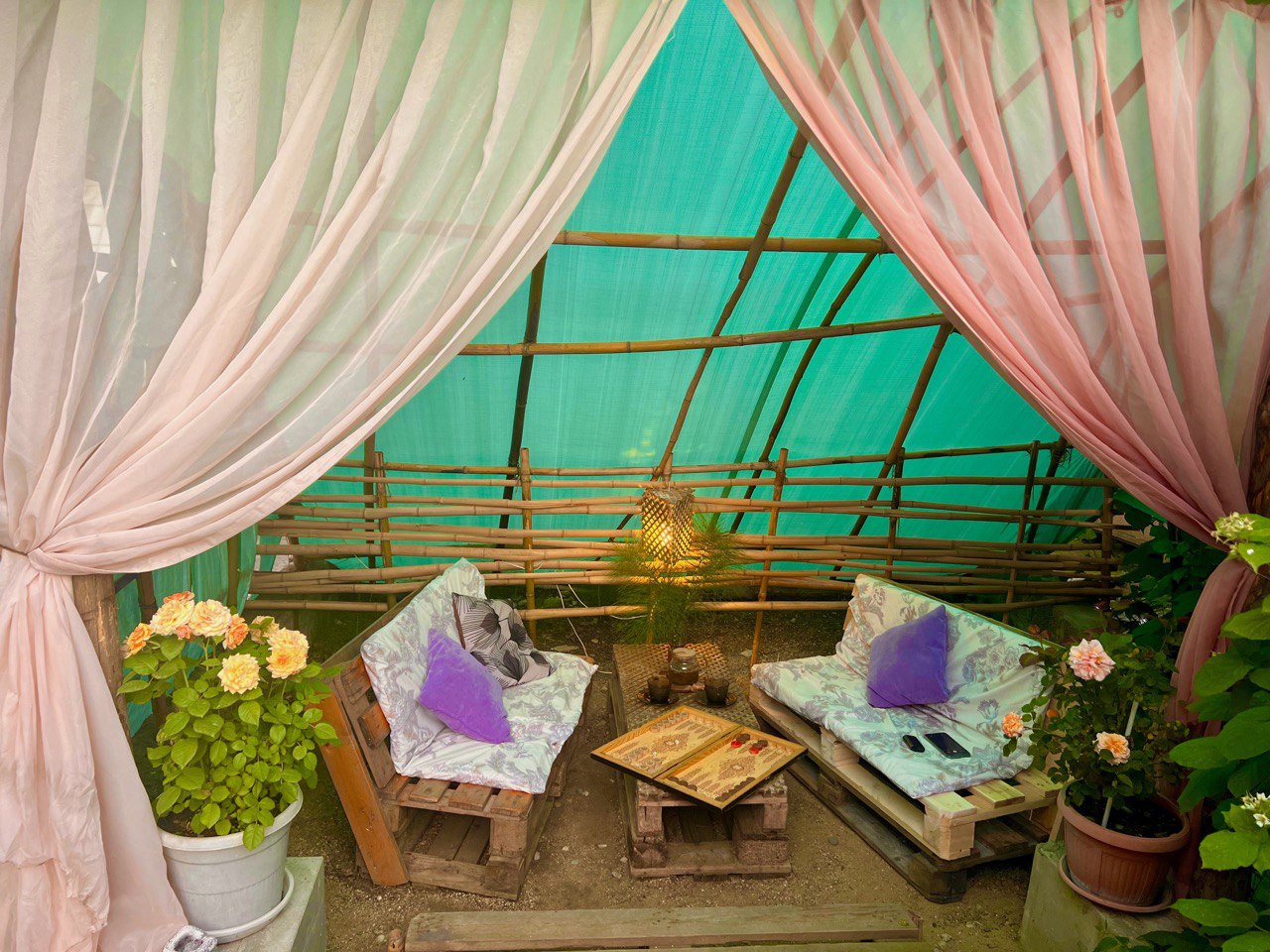 . Гостевой дом Леон. Вардане