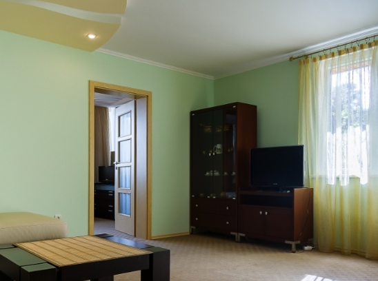 Люкс № 3 2-х комнатный, видовой с кухней. Гостиница «Аллигатор». Кореиз