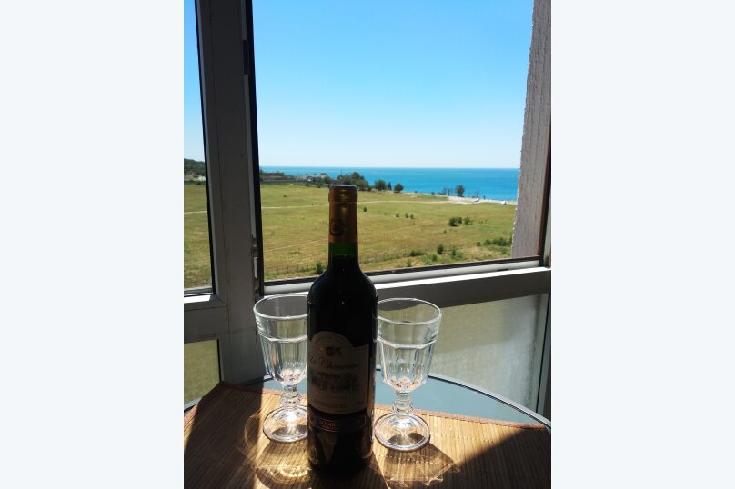 Апартаменты. Квартира в многоквартирном доме Апартаменты у моря. Геленджик