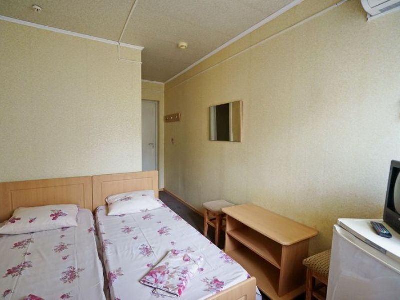 . Гостевой дом "Ривьера" - Лазаревское. Лазаревское