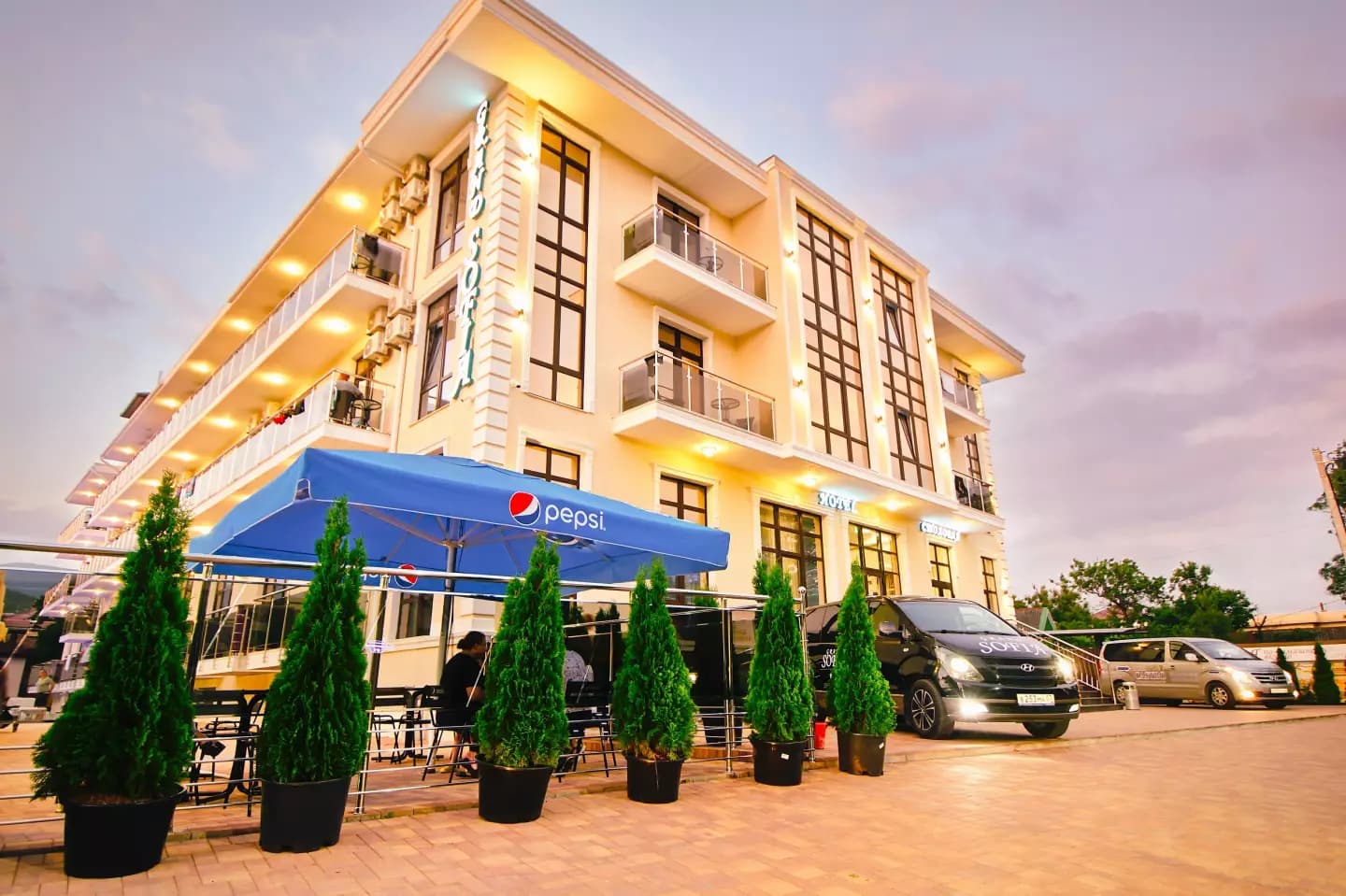 . Отель Grand Sofia. Кабардинка