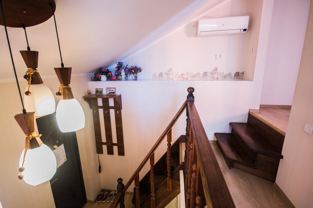 Таунхаус под ключ. Дом под ключ на пляже с великолепными видом на море. Ялта