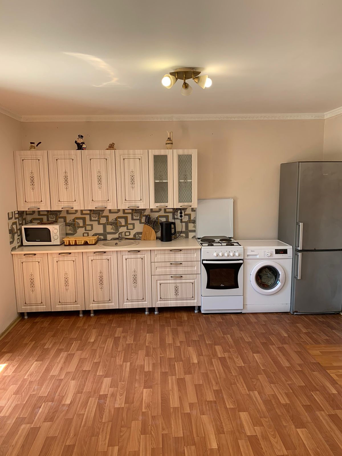 . Гостевой дом ЭЙВА. Пицунда