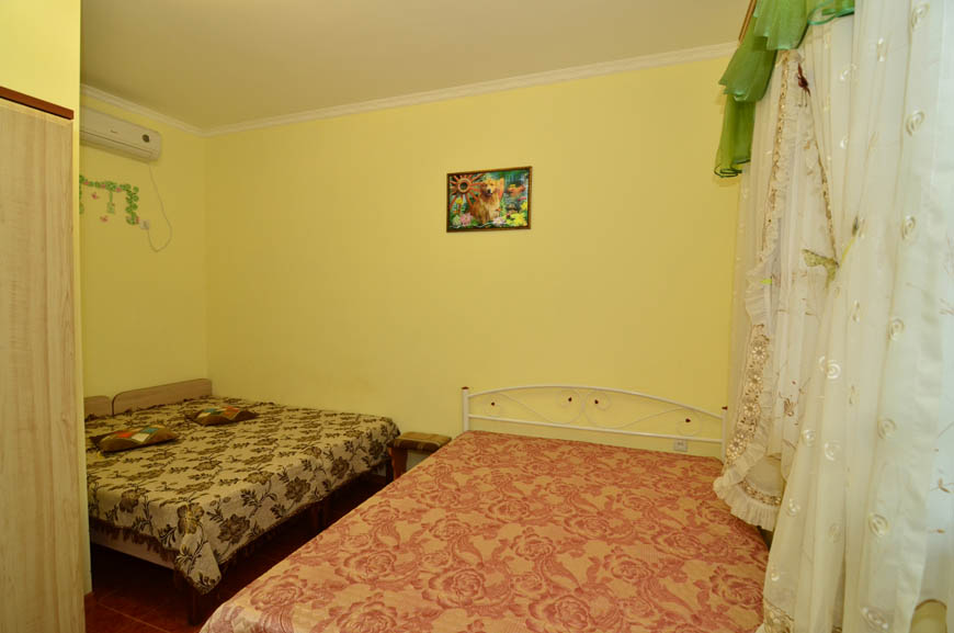 4-местный номер «Мятный». Гостевой дом Гостевой дом «Радуга». Саки