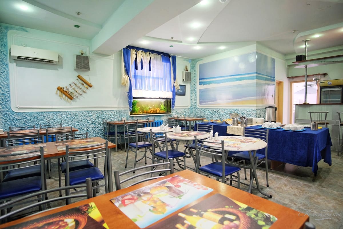 . Гостиница "Континент". Анапа