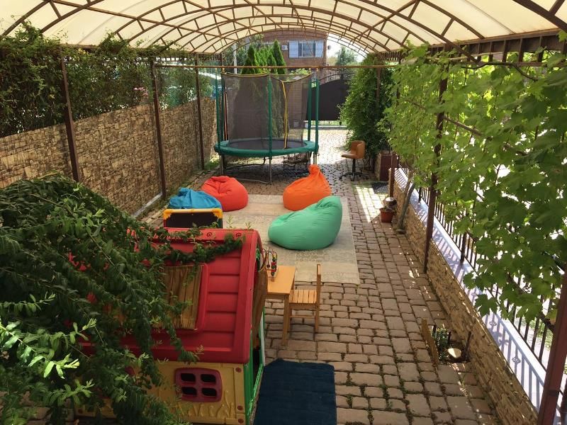 . Гостевой дом &quot;Сафари&quot; гостевой дом . За Родину