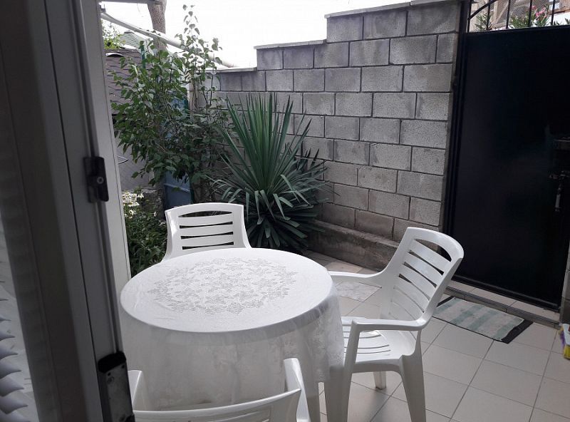 . Гостевой дом Жилье у Натали . Гаспра