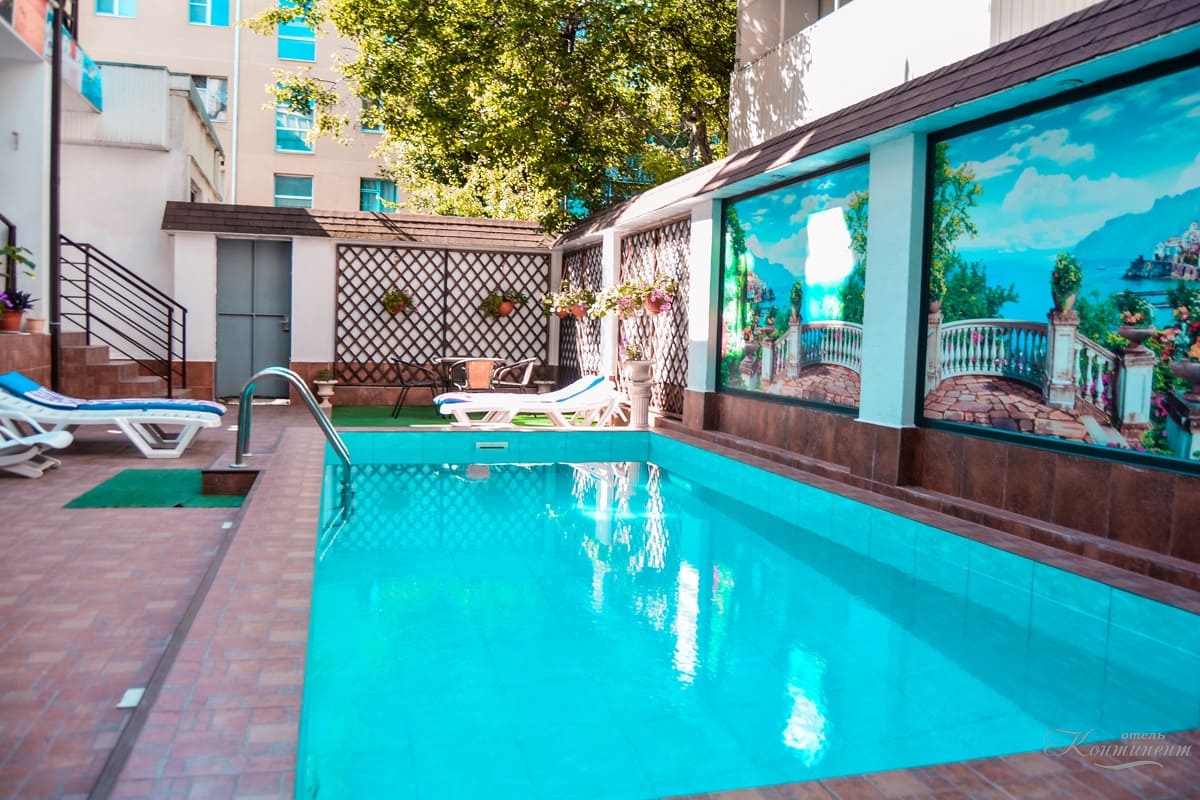 . Гостиница "Континент". Анапа