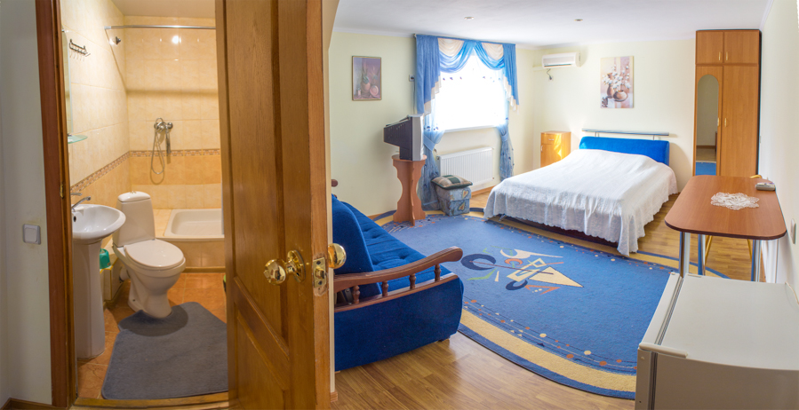 Номер №12 ( 2 + 1 чел. ). Семейная гостиница "Людмила". Алушта Номер №12 ( 2 + 1 чел. ). Семейная гостиница "Людмила". Алушта