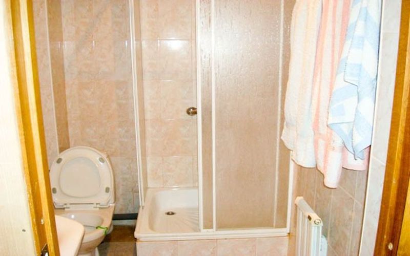 Три дельфина актау. 3 дельфина мелекино. Три дельфина большая очаковская. Три дельфина бассейн. Три дельфина краснодар бассейн.